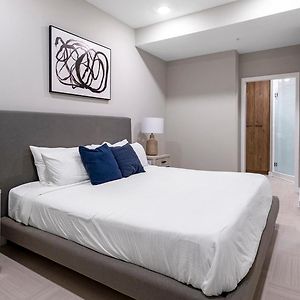 The 600 Apartments By Landing